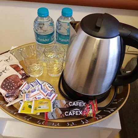 Sah Hotel *