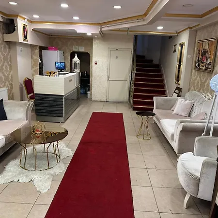 Hotel Sah *